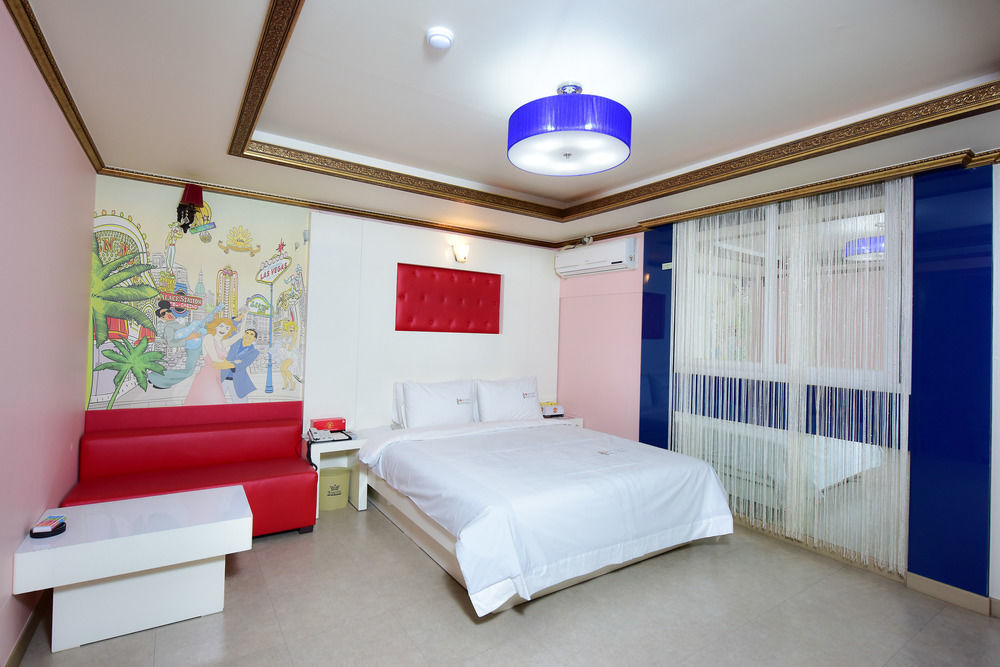 Gwangju Queen Hotel Gwangju Metropolitan City Exterior photo