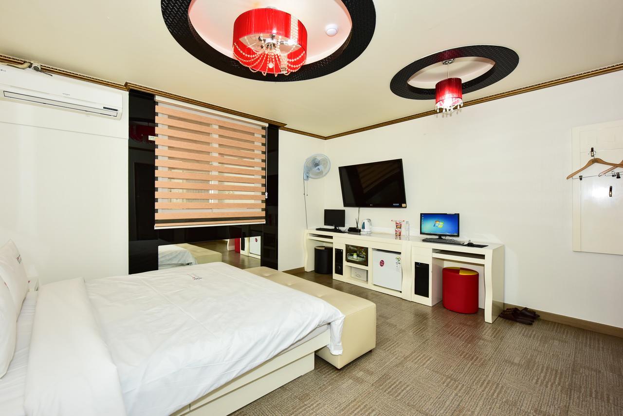 Gwangju Queen Hotel Gwangju Metropolitan City Exterior photo